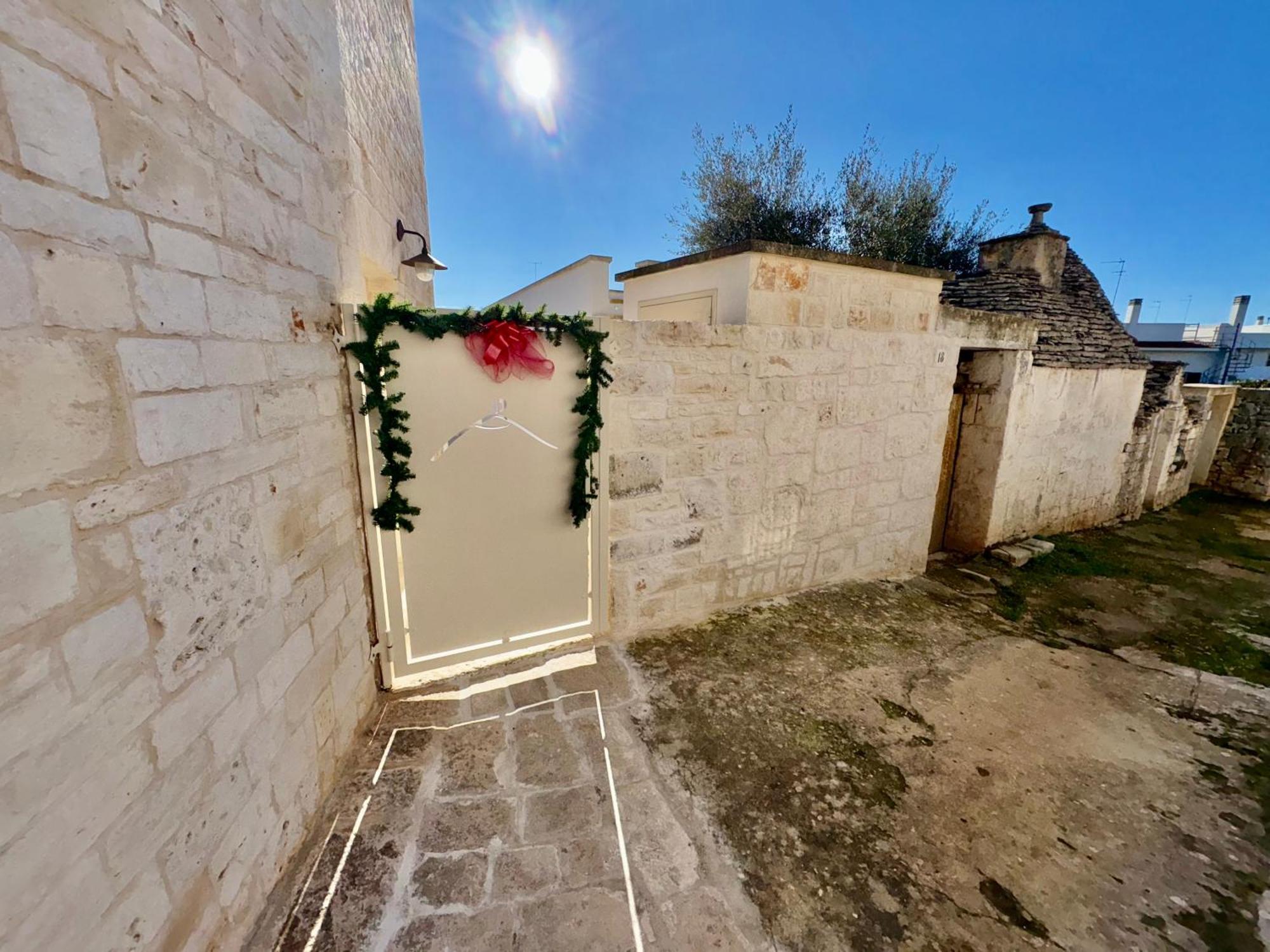 Trulli Lithos Suite Alberobello Exterior photo